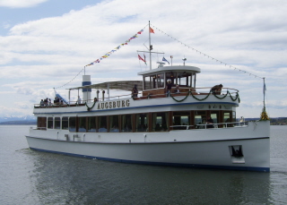 Foto der MS Augsburg auf dem Ammersee